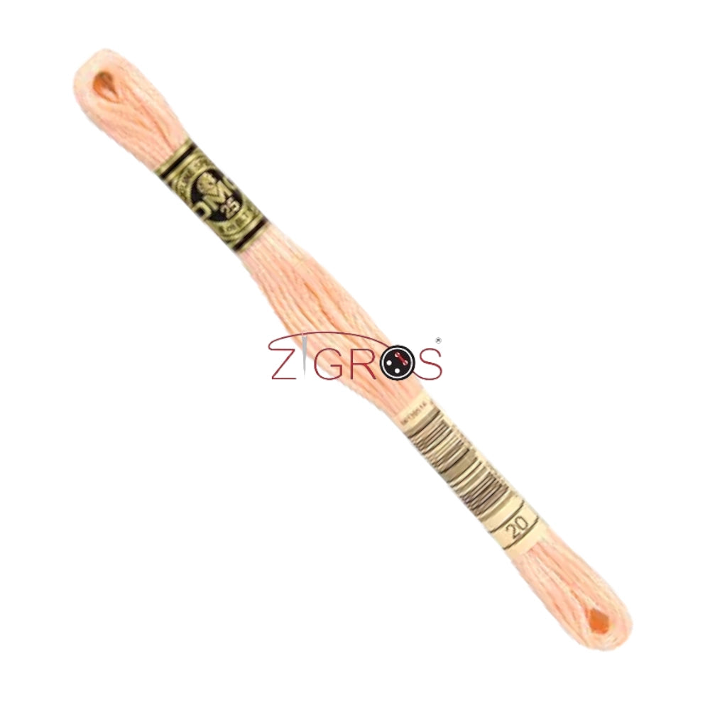 REF. 117MC FILO DA RICAMO MOULINÉ SPÉCIAL DMC - 8MT