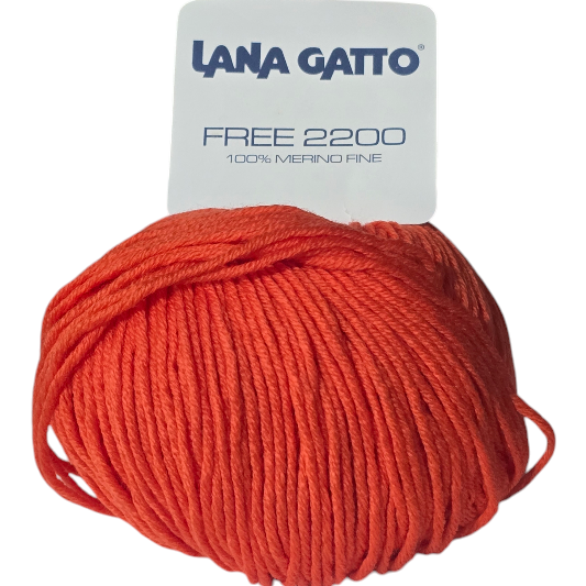 FREE 2200 100% Fine Merino Wool 110m/50g